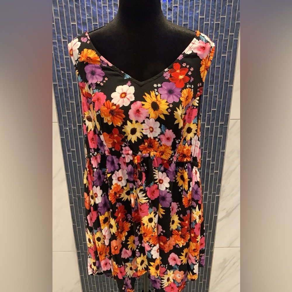 TORRID ⭐️ multicolor Floral Top